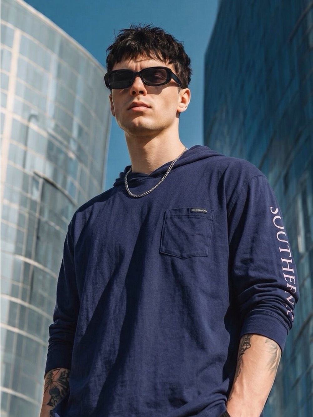 Southern Proper Men's Hooded Long Sleeve Tee Large Navy Blue Pocket Preppy